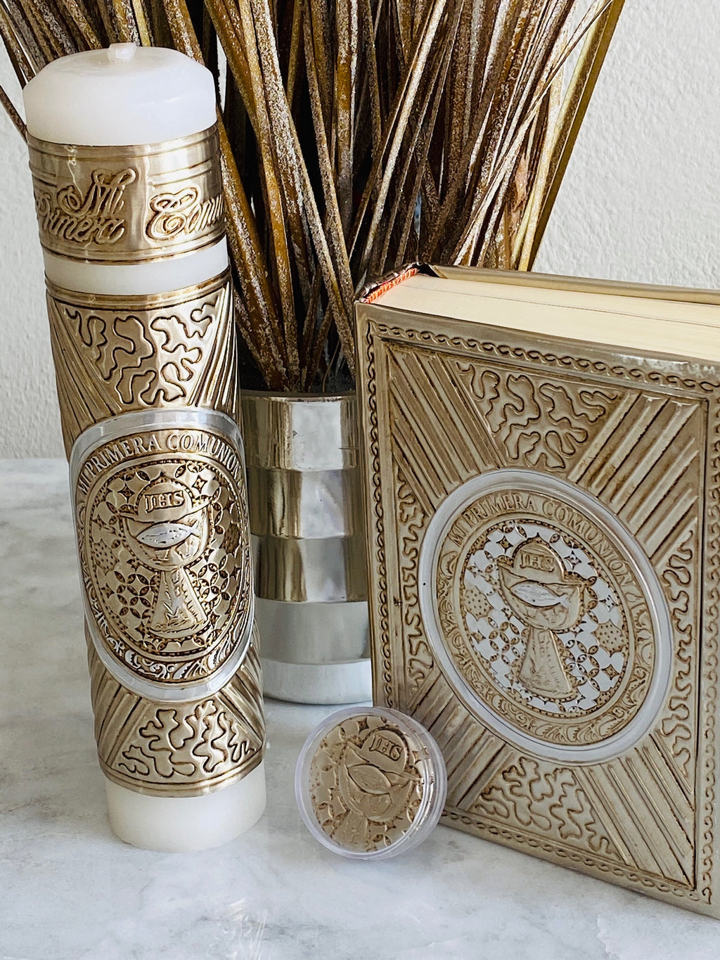 Set de Biblia y Vela para Primera Comunión