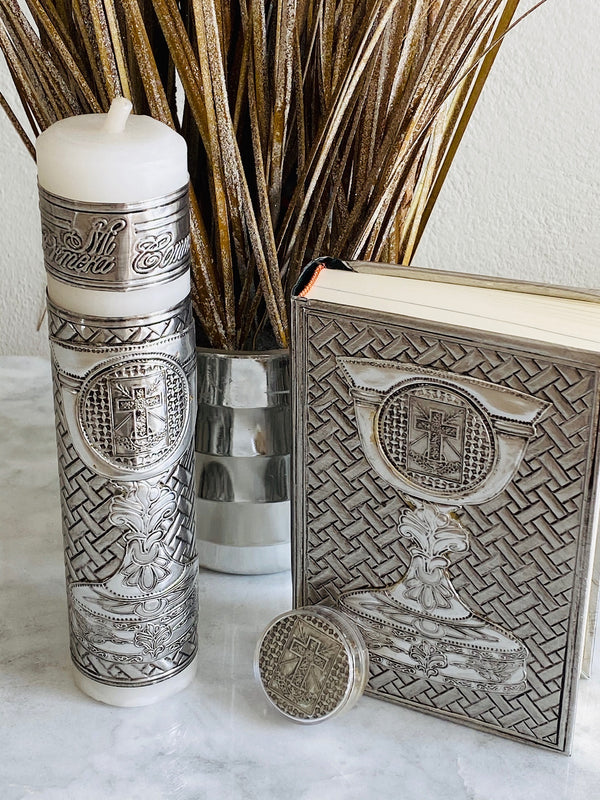 Set de Biblia y Vela para Primera Comunión