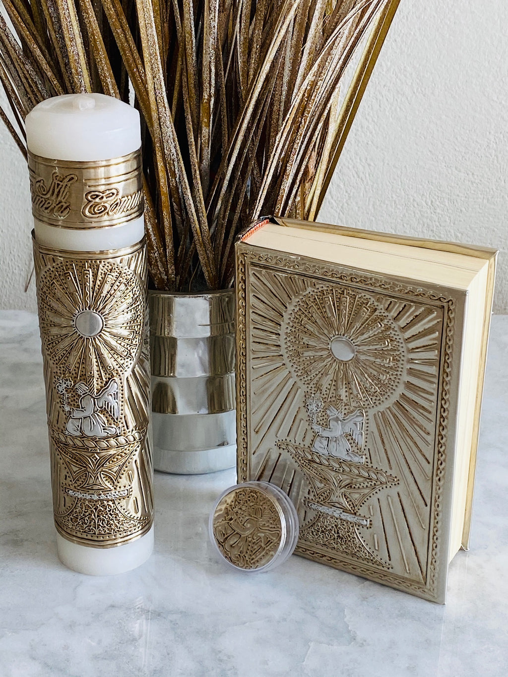 Set de Biblia y Vela para Primera Comunión